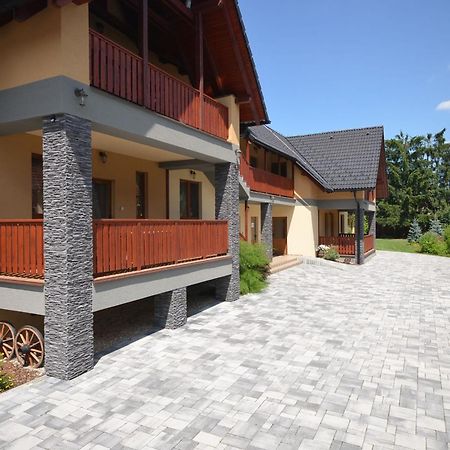 Apartmany Best I. Bešeňová Exterior foto